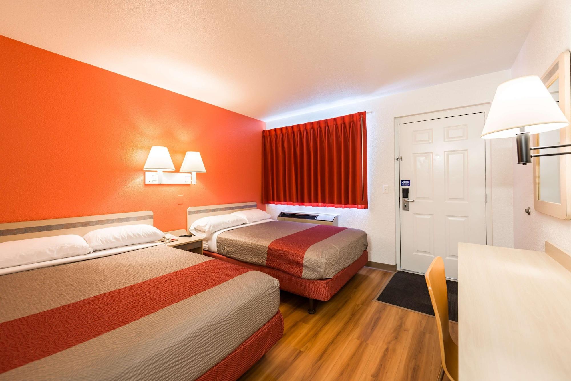 Motel 6-Reno, Nv - Virginia Plumb Zewnętrze zdjęcie